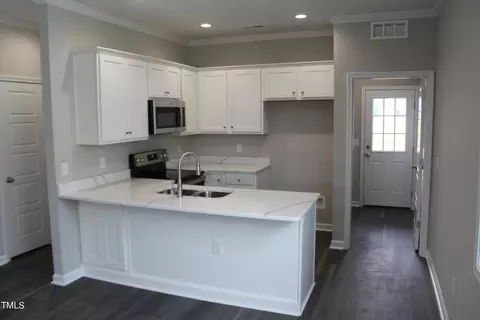 172 E Jackson St, Coats, NC 27521 photo 13