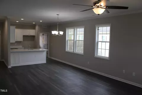 172 E Jackson St, Coats, NC 27521 photo 12