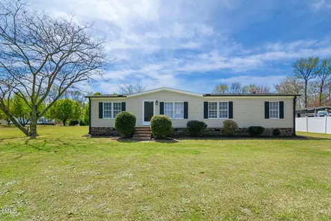 4940 Nc Highway 222 Hwy E, Kenly, NC 27542