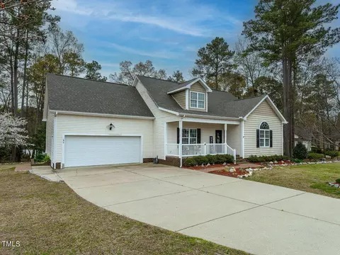 37 Tucker Farm Cir, Angier, NC 27501