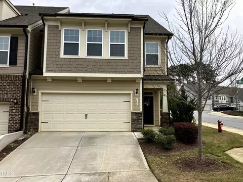 702 Newlyn Dr, Raleigh, NC 27606