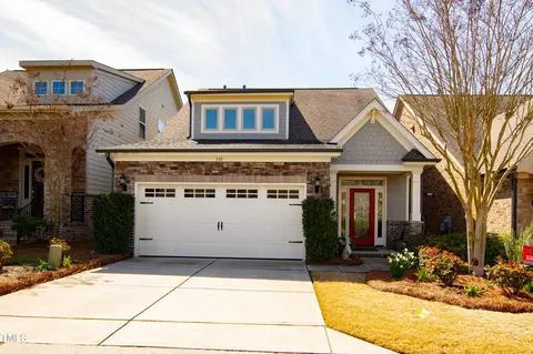 559 Angelica Cir, Cary, NC 27518
