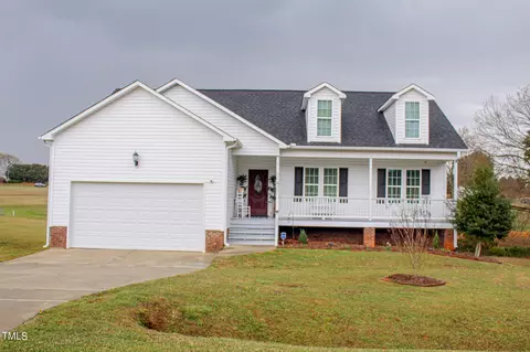 137 Leachburg Dr, Garner, NC 27529