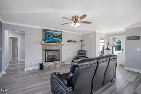 Living - 5600 Deans St, Bailey, NC 27807 photo 4 of 7
