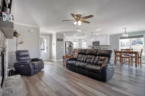 Living - 5600 Deans St, Bailey, NC 27807 photo 5 of 7
