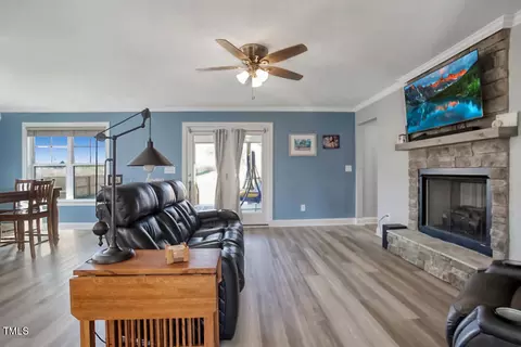 Living - 5600 Deans St, Bailey, NC 27807 photo 6 of 7