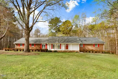 9891 Nc 39 Hwy, Middlesex, NC 27557