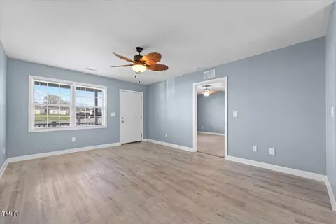 1111 Hampton Ct, Burlington, NC 27217 photo 9