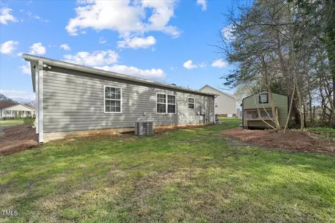 1111 Hampton Ct, Burlington, NC 27217 photo 31
