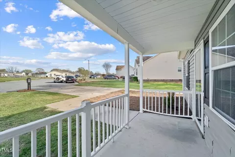 1111 Hampton Ct, Burlington, NC 27217 photo 5