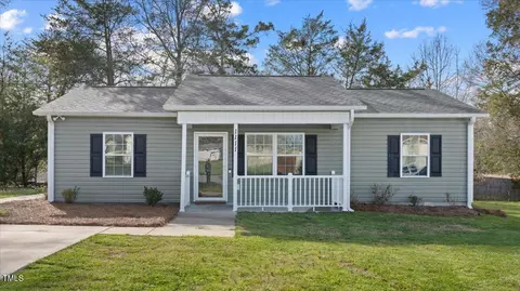 1111 Hampton Ct, Burlington, NC 27217