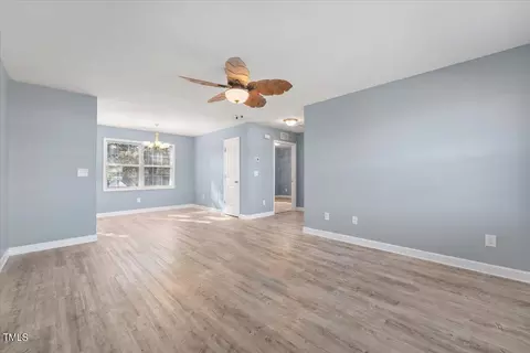 1111 Hampton Ct, Burlington, NC 27217 photo 7