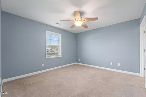 1111 Hampton Ct, Burlington, NC 27217 photo 17