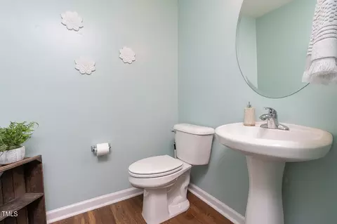 211 Hillview Dr, Durham, NC 27703 photo 7