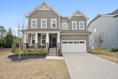 2873 Farmhouse Dr, Apex, NC 27502
