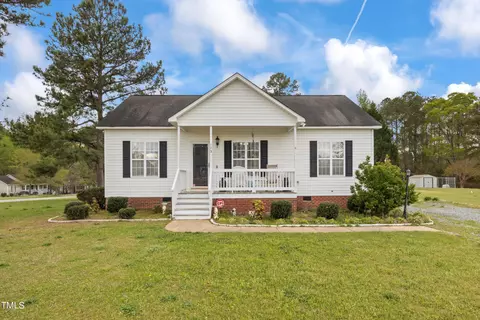 173 Trail Ridge Dr, Benson, NC 27504