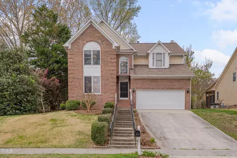 203 Windhover Dr, Chapel Hill, NC 27514