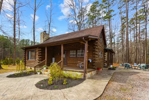 49 Pebble Hill Ln, Henderson, NC 27537