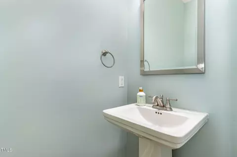 5233 Covington Bend Dr, Raleigh, NC 27613 photo 18