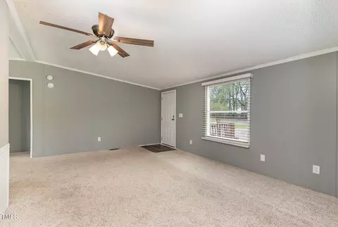 815 W Watson Rd, Benson, NC 27504 photo 8