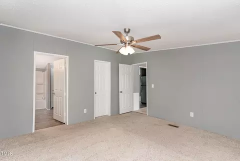 815 W Watson Rd, Benson, NC 27504 photo 9