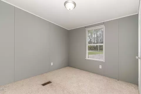 815 W Watson Rd, Benson, NC 27504 photo 12