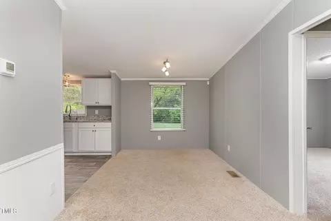 815 W Watson Rd, Benson, NC 27504 photo 5