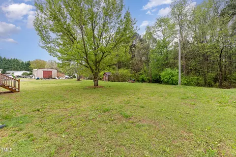 815 W Watson Rd, Benson, NC 27504 photo 16