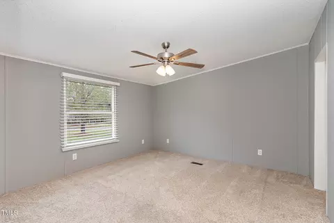 815 W Watson Rd, Benson, NC 27504 photo 11