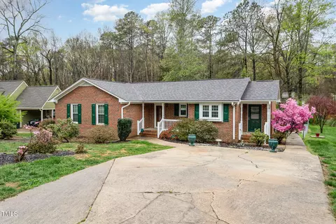 1604 Woods Creek Dr, Garner, NC 27529
