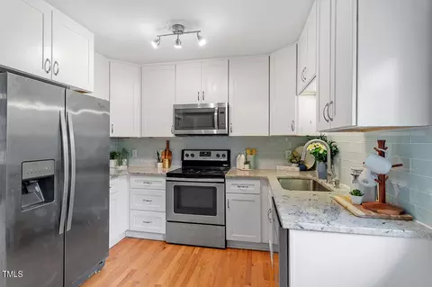 5721 Birch Dr, Durham, NC 27712 photo 3