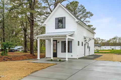 507 S Sycamore St, Fremont, NC 27830
