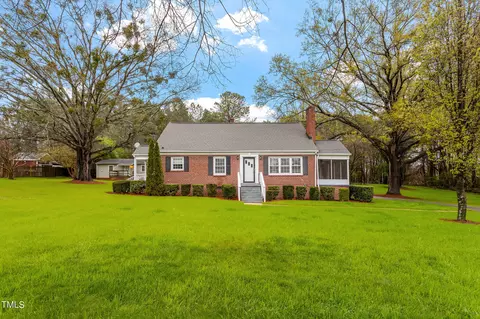 837 E Wait Ave, Wake Forest, NC 27587 photo 2