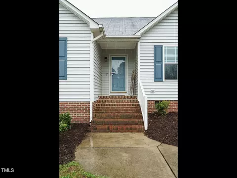 1240 Open Field Dr, Garner, NC 27529 photo 3