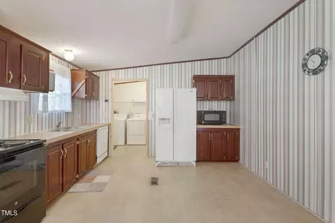 7240 Huddlestone Rd, Bailey, NC 27807 photo 3