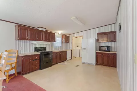 7240 Huddlestone Rd, Bailey, NC 27807 photo 4