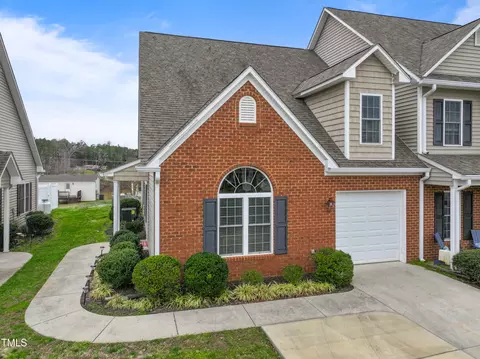 116 Marina Cv, Clarksville, VA 23927