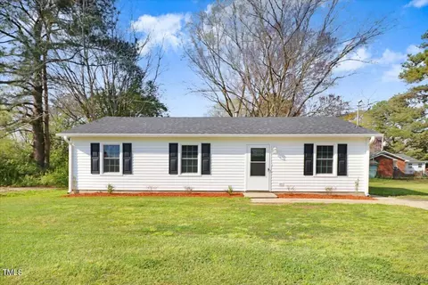 806 Davie St SE, Wilson, NC 27893