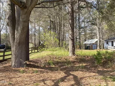 204 Hawkins St, Franklinton, NC 27525