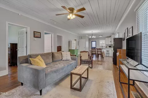 1009 Spruce St, Durham, NC 27701 photo 9