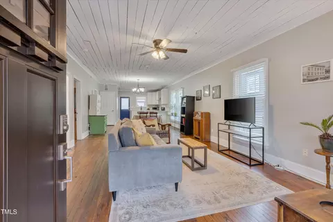 1009 Spruce St, Durham, NC 27701 photo 5