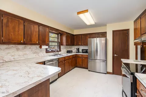 4407 Mcdermott Dr, Durham, NC 27705 photo 11