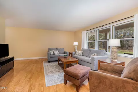 4407 Mcdermott Dr, Durham, NC 27705 photo 5