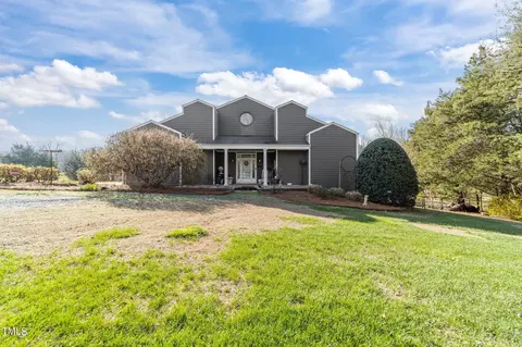 6104 Pintail Ct, Oak Ridge, NC 27310