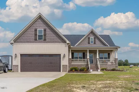 20 Clipper Ln, Smithfield, NC 27577