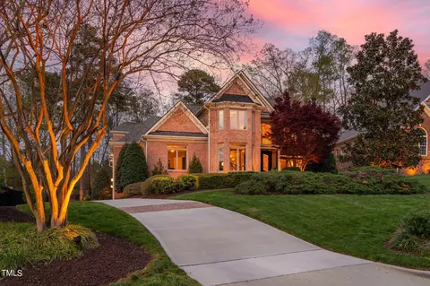205 Bailey Ridge Dr, Morrisville, NC 27560
