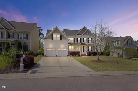225 Muses Mill Ct, Holly Springs, NC 27540