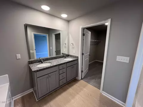 Bath - 85 Constellation Ct, Benson, NC 27504 photo 2 of 3