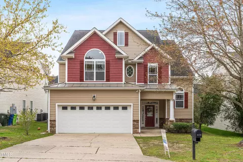 3236 Groveshire Dr, Raleigh, NC 27616