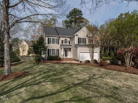 103 Erlwood Ct, Apex, NC 27502
